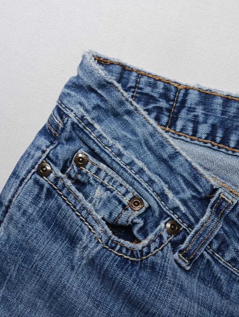 BKE Buckle Womens Star Stretch Flare Jeans 27X29 Medium Blue Wash Ripped Denim